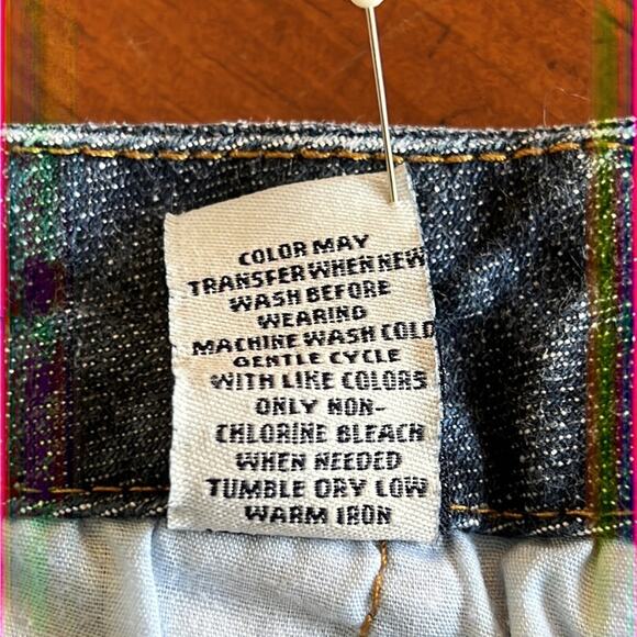 American Rag Blue Denim Pleated Jeans Shorts Juniors Size 7 Trouser Short - Picture 6 of 10